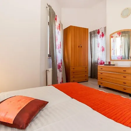 Apartment Direkt Am Baska (Krk)